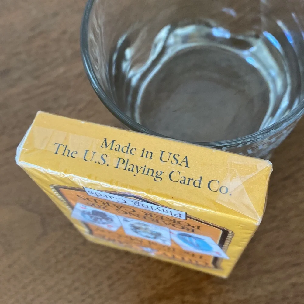 Cutty Sark Scots Whiskey Dimpled Glass & Sealed Roaring 20’s Poker Cards